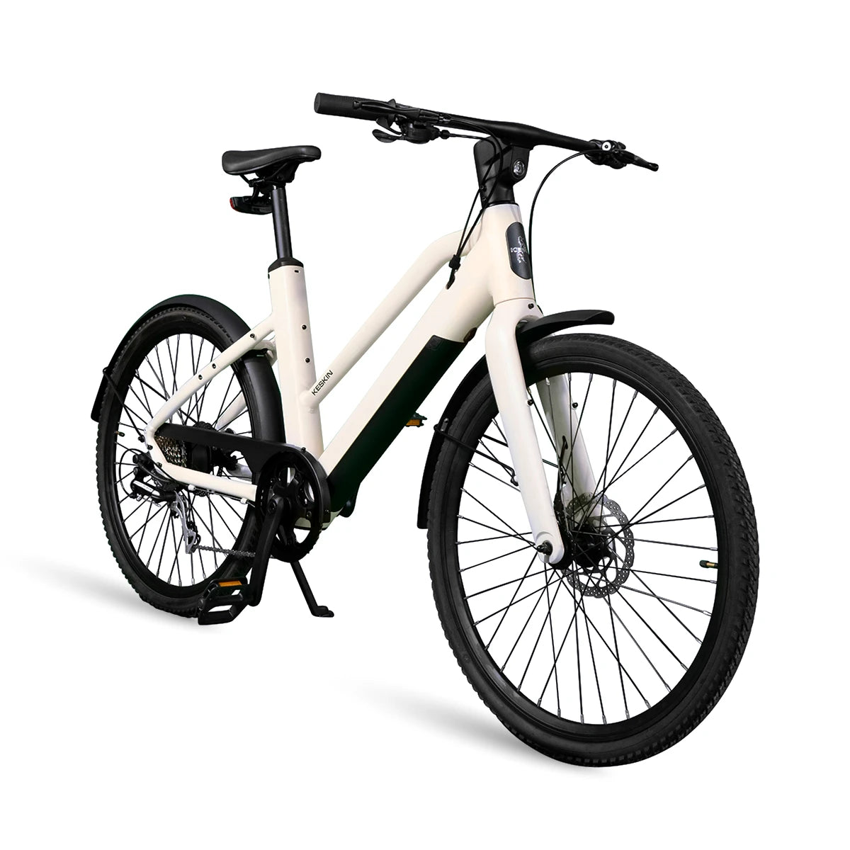 Schrägansicht (45°) des sandfarbenen Keskin CBike1V E-Bikes – 26 Zoll City E-Bike mit Motorunterstützung für Alltag, Schule, Arbeitsweg und E-Bike Leasing in Deutschland
