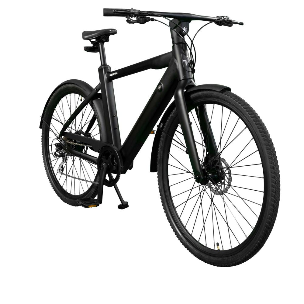 45-Grad-Frontansicht des Keskin cBike1 E-Bikes in Schwarz – City E-Bike mit integriertem Akku, Motorunterstützung und modernen Features für den täglichen Arbeitsweg in Deutschland